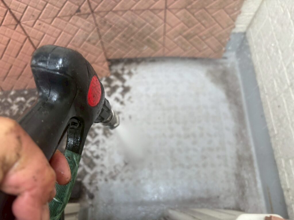 バルコニー高圧ジェット洗浄